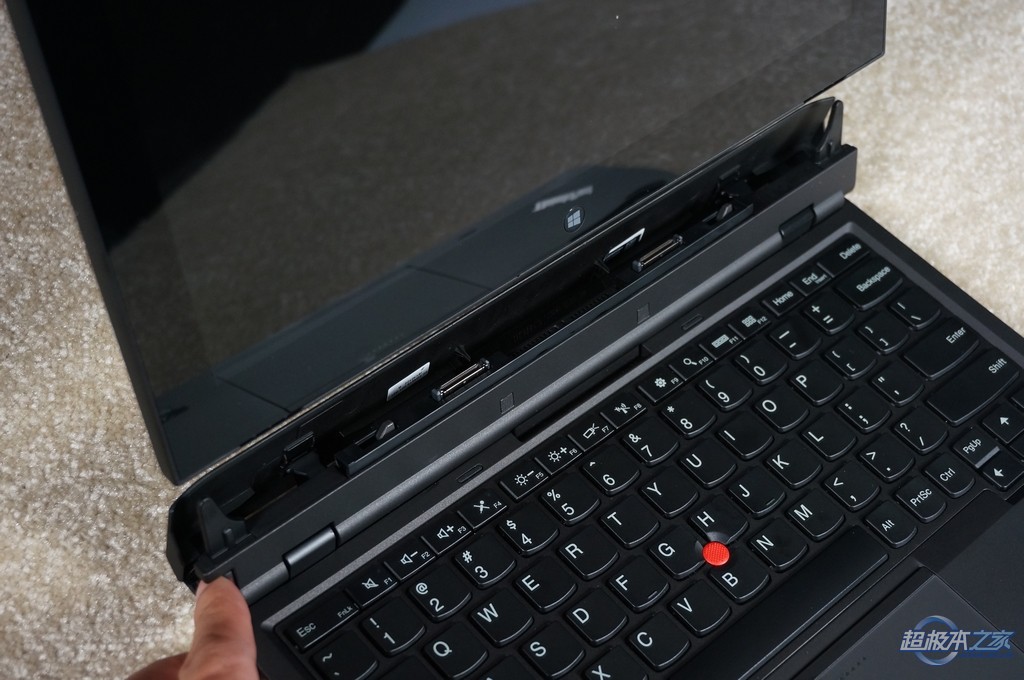 thinkpad helix2 拆机,thinkpad x1 helix拆机 异形超极本变身 thinkpad x1 helix外观评测