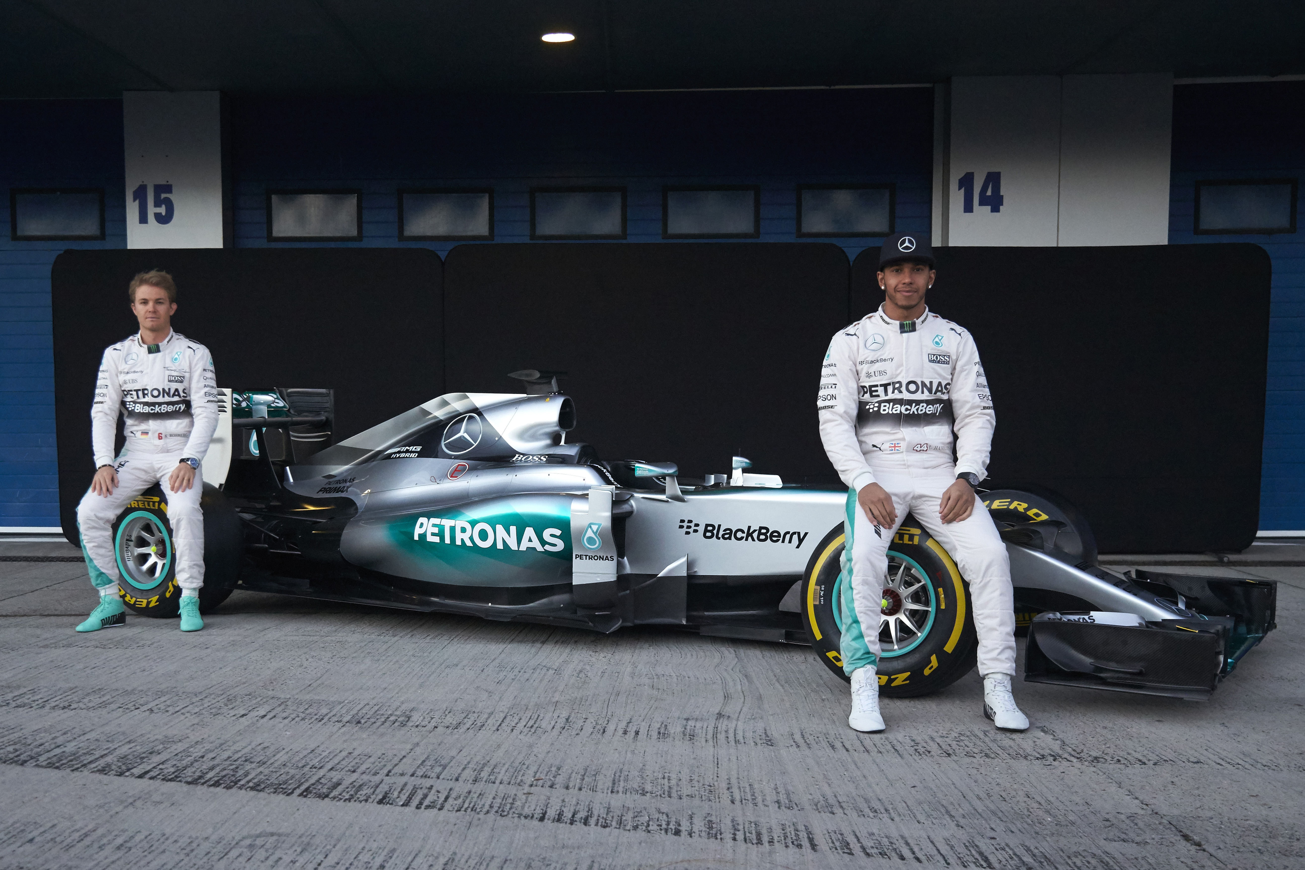 梅赛德斯-amg 车手 汉密尔顿(lewis hamilton)