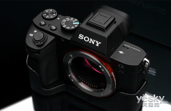 传索尼无反相机A7R Mark III配双XQD卡槽_手机