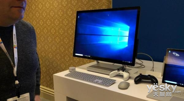 微软Surface Studio闪耀CES 2018:一体机它最