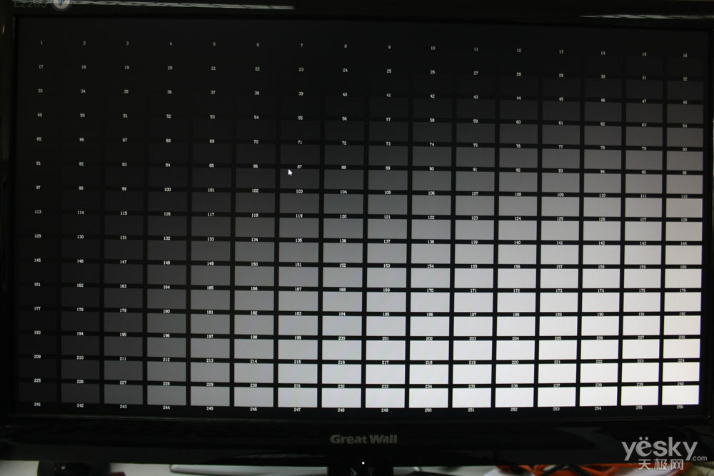 大屏led普及杀手 长城l2285液晶显示器评测