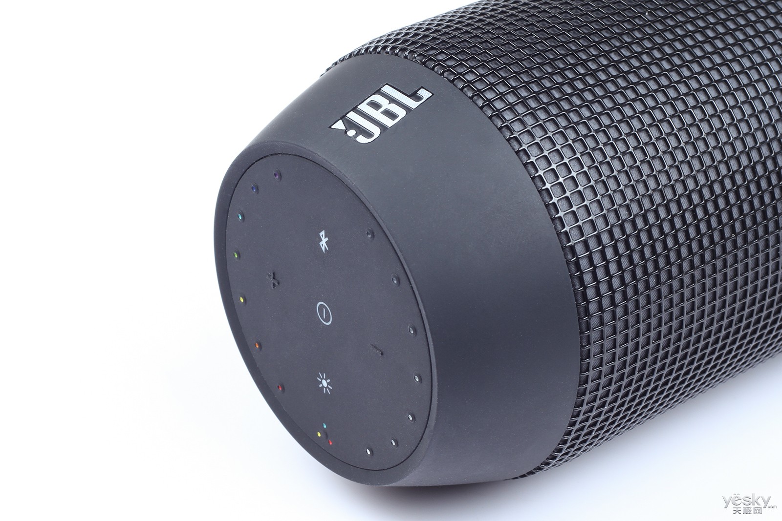 色彩舞动的音乐 jbl pulse蓝牙便携音箱评测