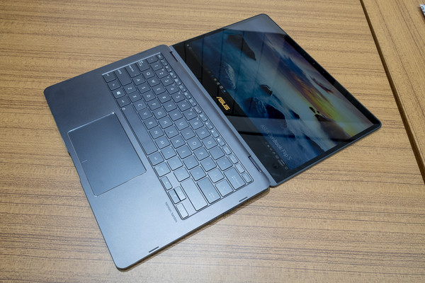 1萬元!華碩zenbook ux370開賣:最薄變形本